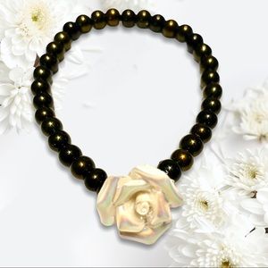 Rose Stretch bracelet olive green iridescent rose